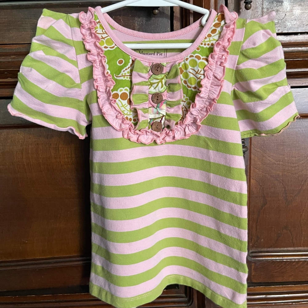 Mustard Pie Pink and Green Striped Kids Top size 6
Angular sleeve.